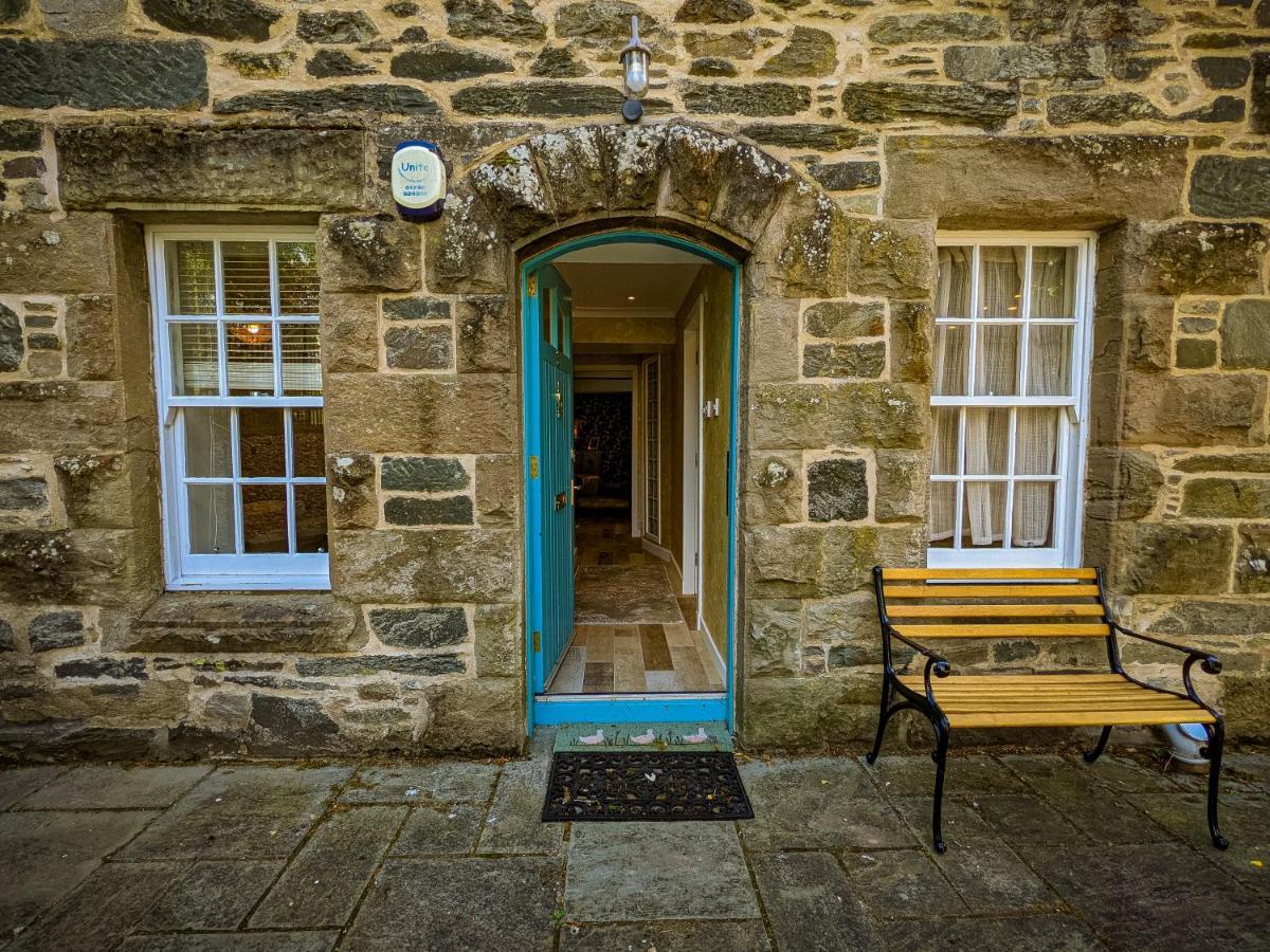 Beautiful Listed Flat With Private Garden, *
