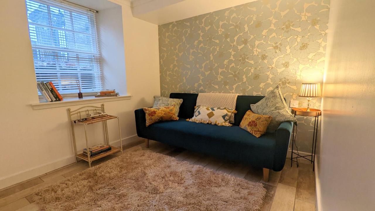 Apartment Beautiful Listed Flat With Private Garden, *